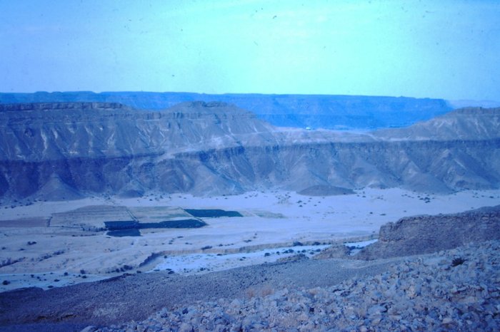 Wadi Dhahab van af de Yool gezien.
