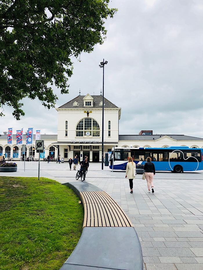 F0C10959-C9F2-4612-8462-3BB20EBE70C1