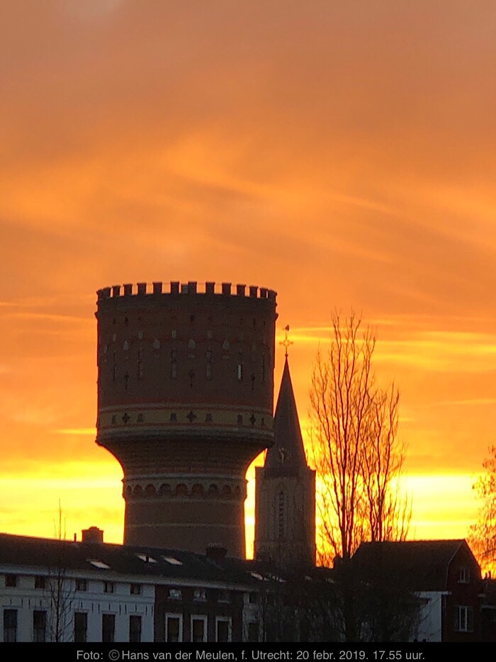 Watertoren Lauwerhof en Jacobikerk