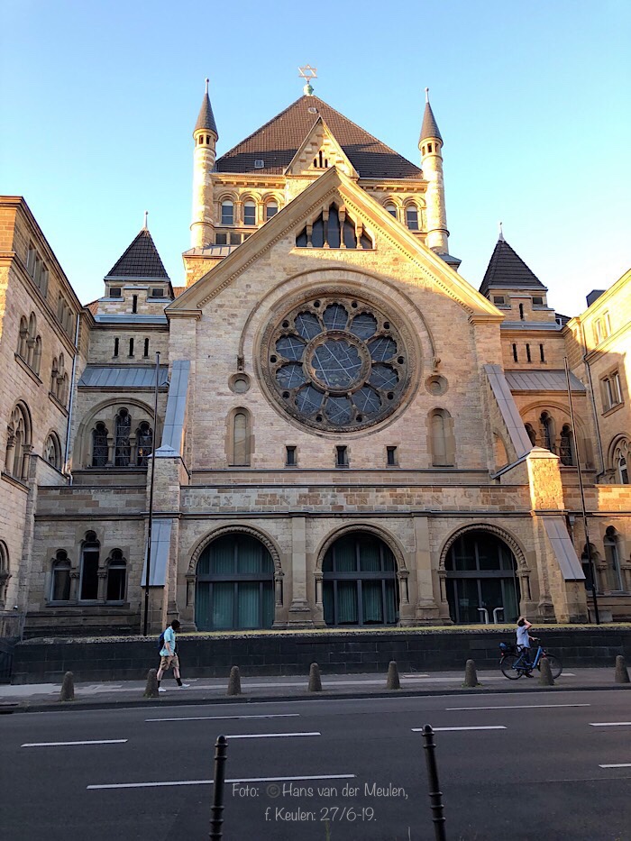 Roonstraße 50: Synagoge