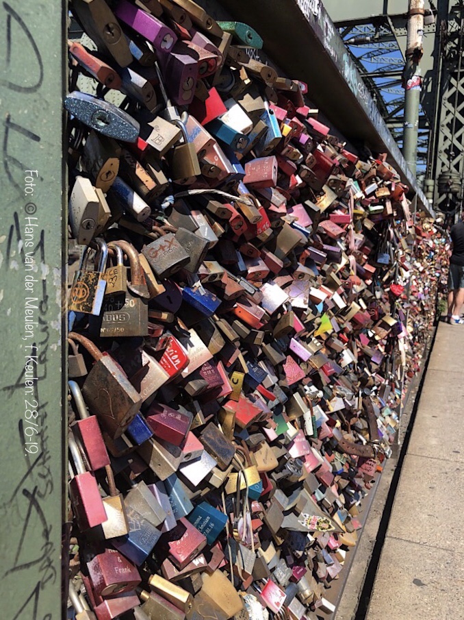 Hohenzollernbrücke: Liefdesslotjes