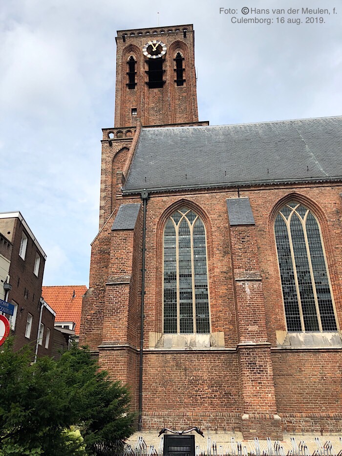 Grote Kerk (RM 11551) Toren: Kromme Elleboogsteeg (RM 11553)