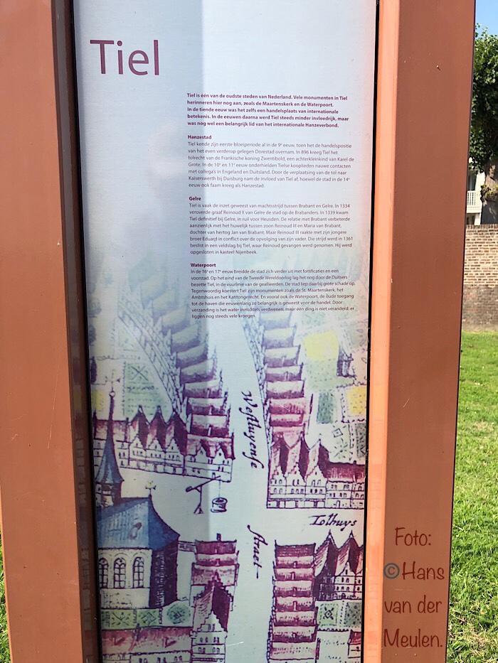 Informatiezuil in Tiel (Gelderland)